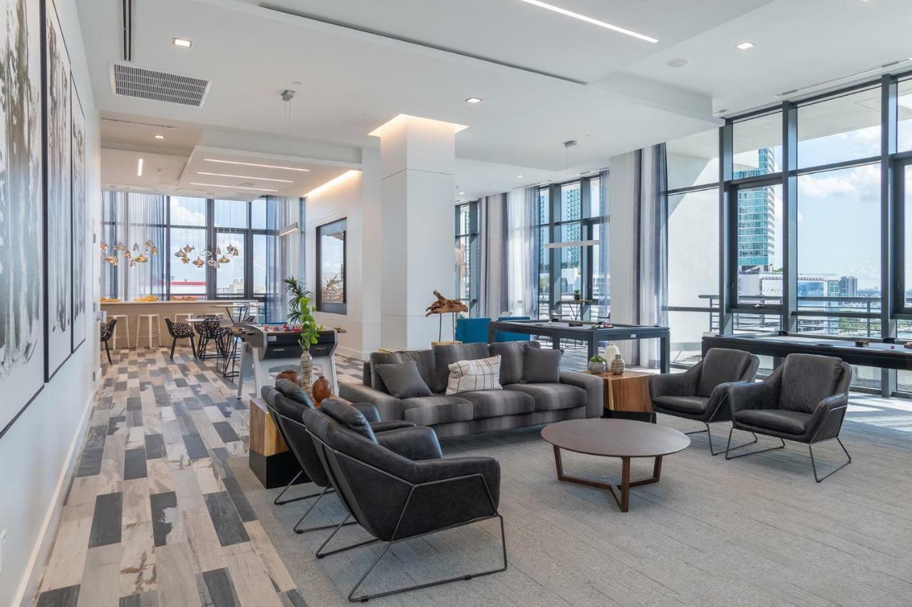 Bluebird Suites Downtown/Brickell Doral Esterno foto