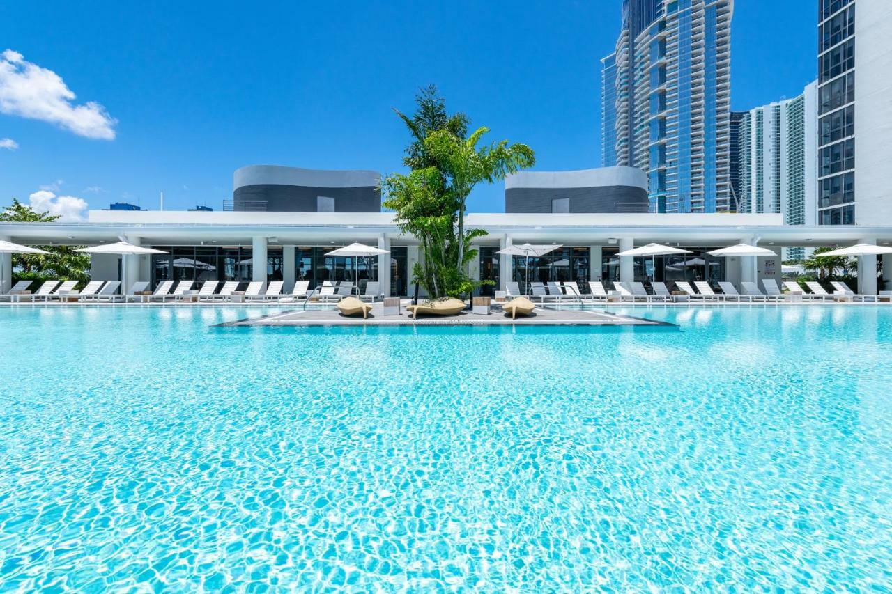 Bluebird Suites Downtown/Brickell Doral Esterno foto